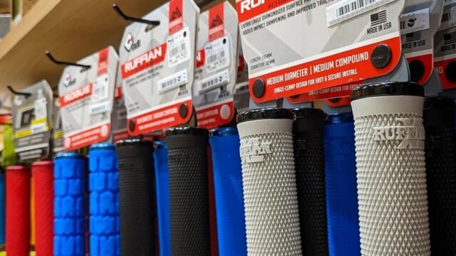 ODI grip 専用商品 ODI ELITE SERIES V2.1 LOCK-ON GRIPS ELITE MOTION / グリップ