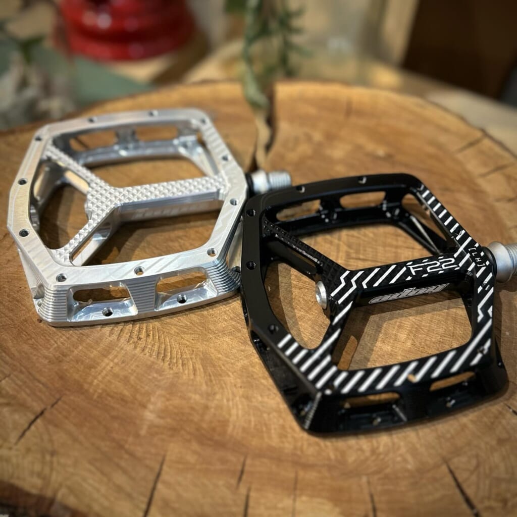 Hope F20 Flat Pedals - Pushys